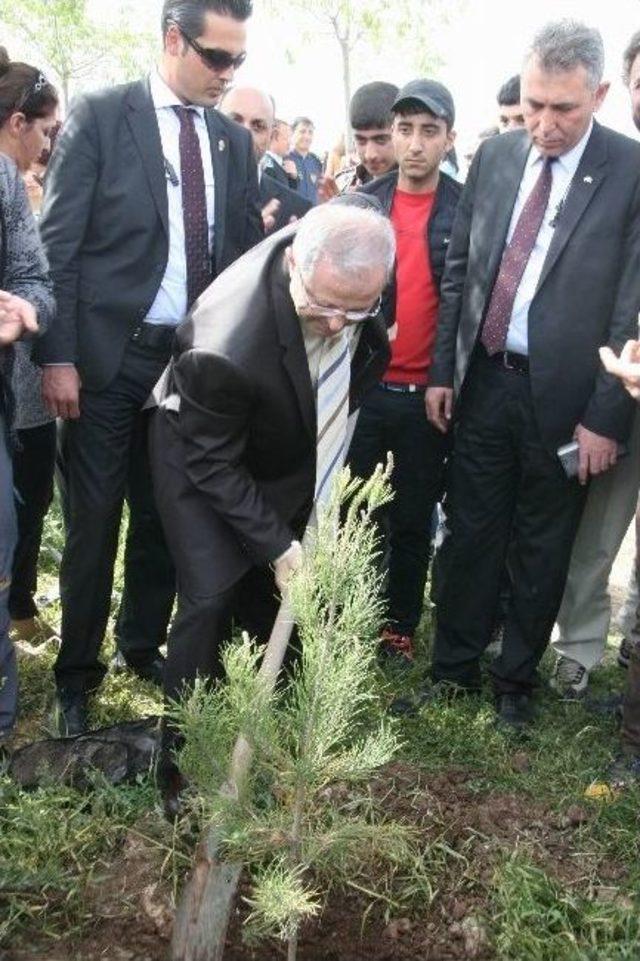 Diyarbakır Emniyet Müdürlüğü’nden Fidan Dikim Etkinliği