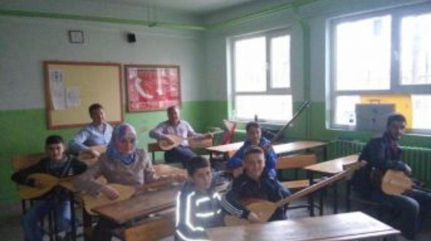 Hisarcık”ta Bağlama Kursu Açıldı