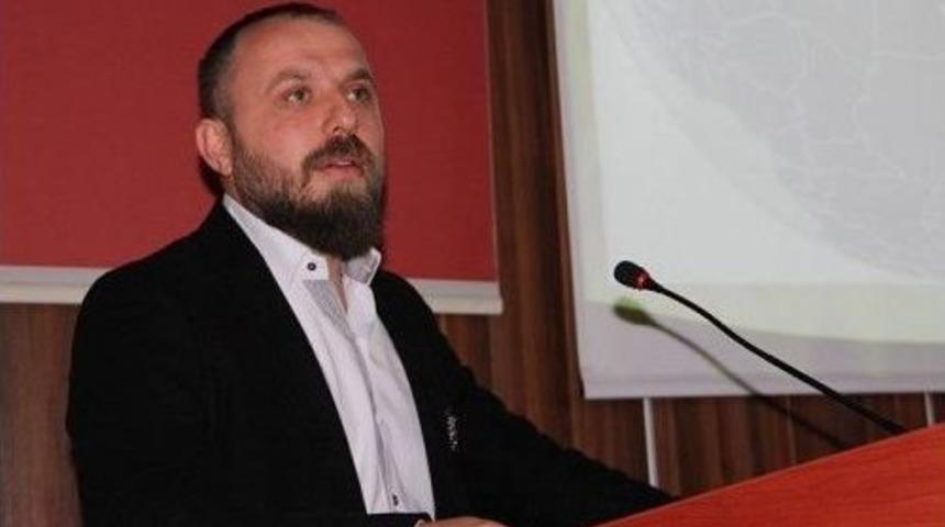 &Ouml;ğretim &Uuml;yesi Bilgili Toprağa Verildi