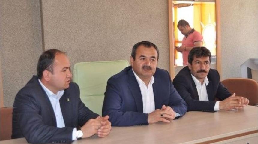 Ak Parti Adayı Samani, Korkuteli&rsquo;nde Partililerle Bir Araya Geldi