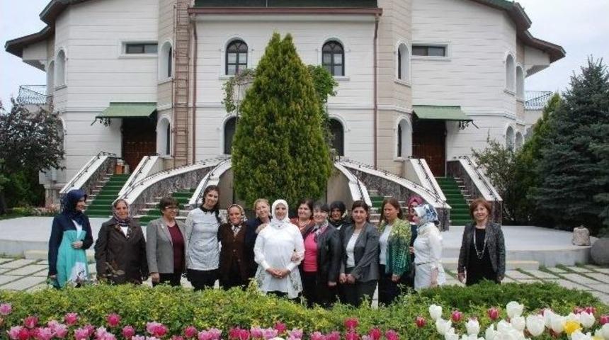 Kadın Muhtarlar Vali Konağında