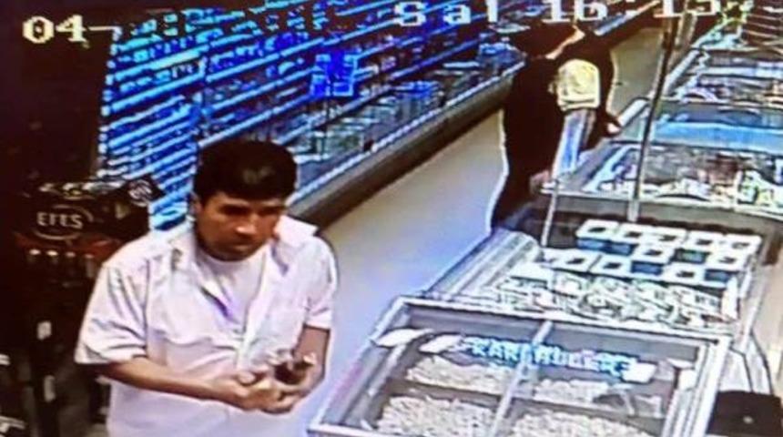 &Ouml;nce Marketten Bira &Ccedil;alıp I&ccedil;ti, Sonra Otomobil &Ccedil;aldı