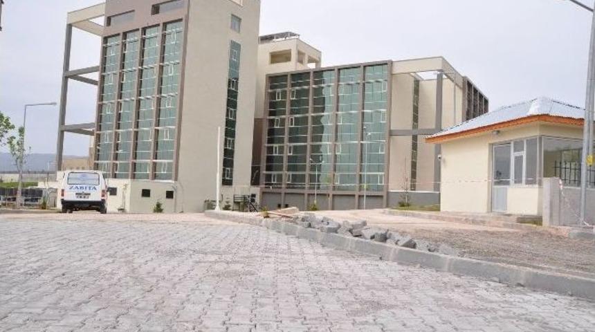 Niksar&rsquo;da Yeni Devlet Hastane Yolu Parke &Ccedil;alışmaları Tamam