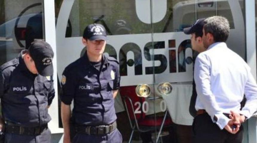 Manisa Polisinden Beş Dernekte Eş Zamanlı Arama
