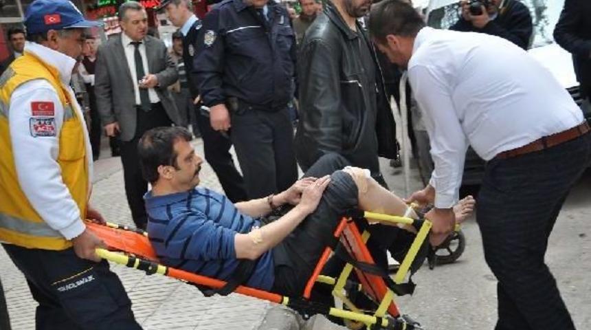 Cezaevinden Izinli &Ccedil;ıktı, Silahlı Saldırıda Yaralandı