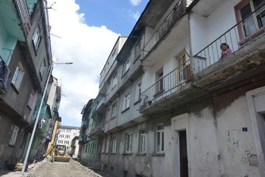 Ali Korkut, "yakutiye&rsquo;nin En Renkli İmzası Bu Semtte Atıldı"