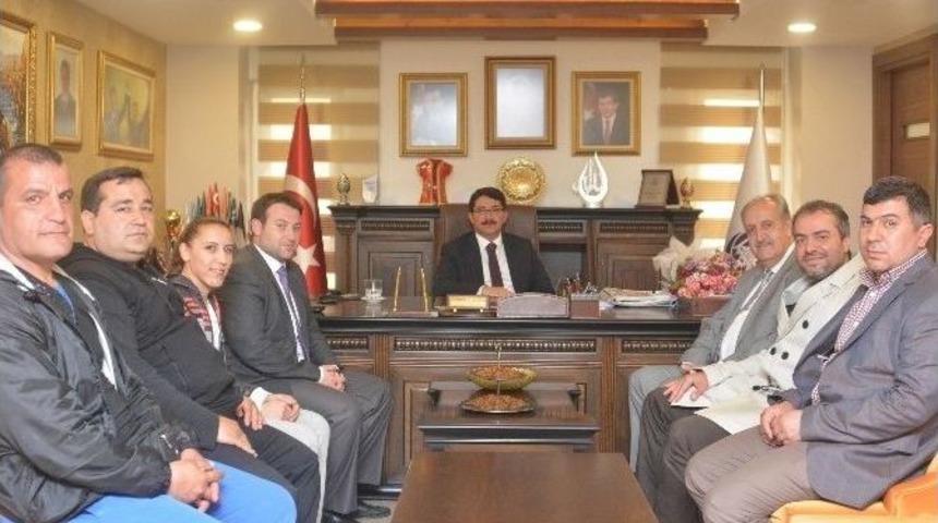 Kickboks Şampiyonu Koblay Artık Şehzadeler&rsquo;de