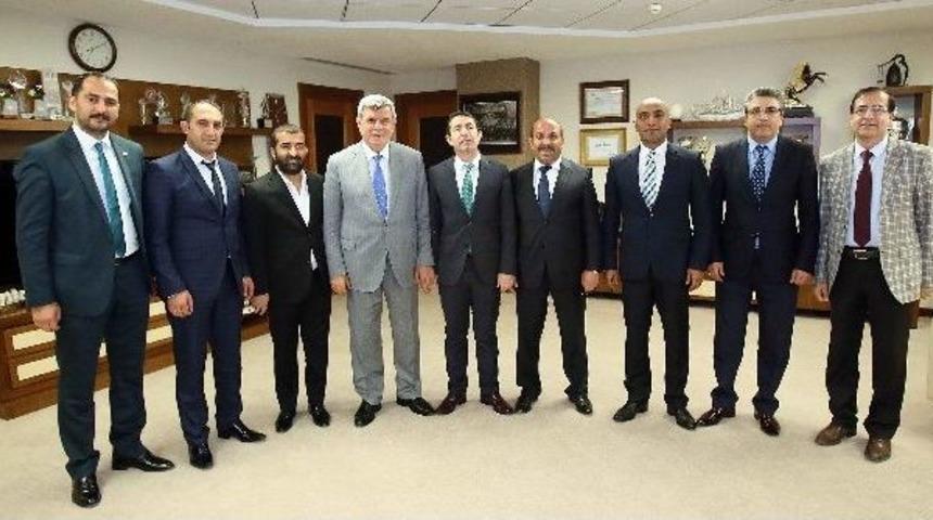 İş Adamlarından Karaosmanoğlu&rsquo;na Ziyaret