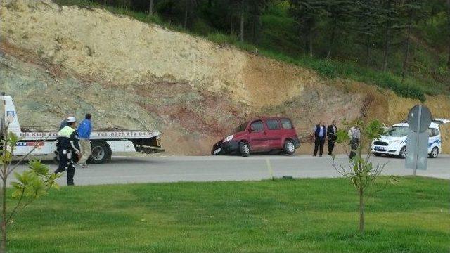 Trafik Kazasında Küçük Bebeği Allah Korudu