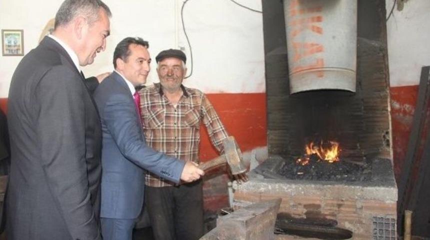 Mhp&rsquo;li Eryılmaz İş&ccedil;i Bayramını Kutladı