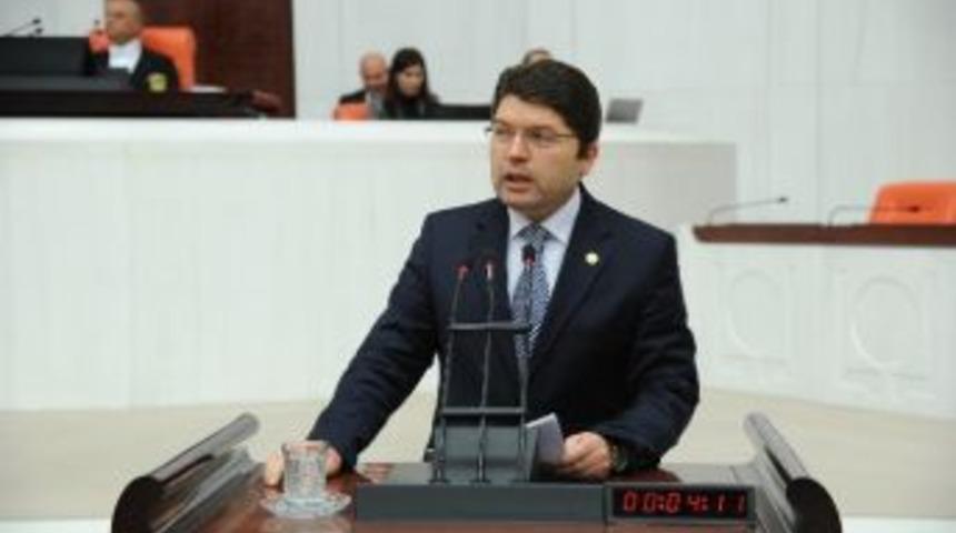 Milletvekili Yılmaz Tun&ccedil;:"1 Mayısın, Kavganın, Şiddetin, &Ccedil;atışmanın G&uuml;n&uuml; Değil Birliğin, Dayanışmanın G&uuml;n&uuml;d&uuml;r"