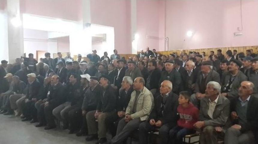 Akdağmadeni İl&ccedil;esinde Trakt&ouml;r S&uuml;r&uuml;c&uuml;lerine Seminer Verildi