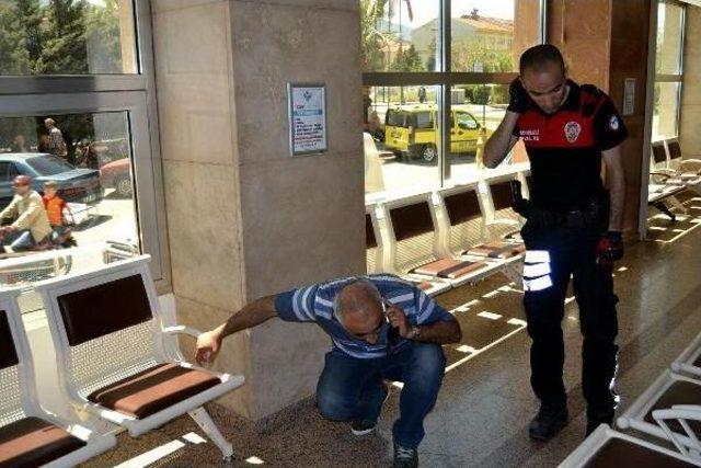 Polis Memuru Başhekimi Tabancayla Yaraladı