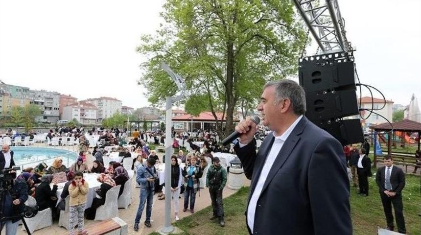 Başkan To&ccedil;oğlu Ak Parti Karasu İl&ccedil;e Kadın Kolları Teşkilatı İle Bir Araya Geldi