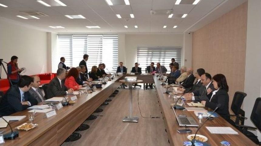 Manisa&rsquo;da Kayıtlı İşsiz Sayısı 57 Bini Ge&ccedil;ti