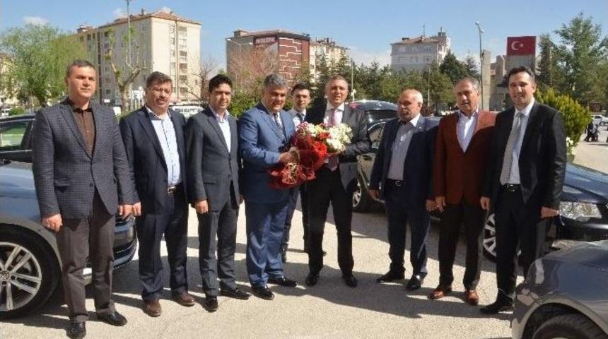 Ak Parti İl Başkanı Arat&rsquo;tan Başkan &Ouml;zg&uuml;ven&rsquo;e Ziyaret