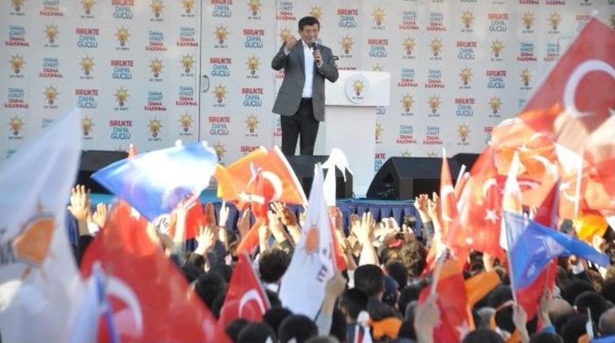 Başbakan Ahmet Davutoğlu Aksaray&rsquo;da