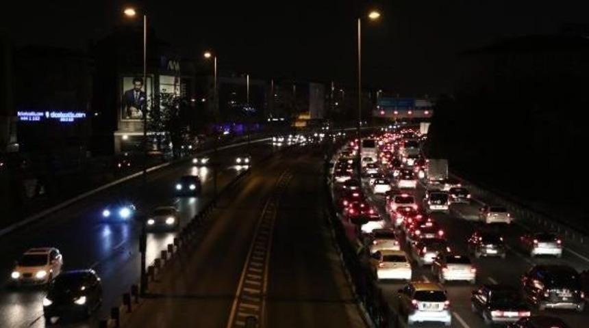 İstanbul'da Trafik Fel&ccedil;...