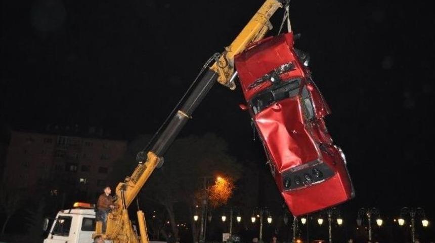 Eskişehir&rsquo;de Otomobil Sulama Kanalına U&ccedil;tu: 1 Yaralı