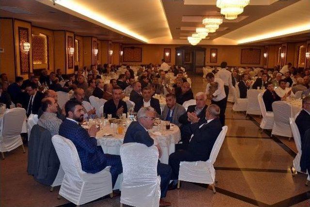 Ak Parti Kayseri Milletvekili İsmail Tamer Sivaslılarla Bir Araya Geldi