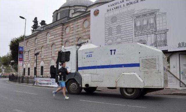 Taksim And Surrounding Districts Under Police Blockade On May Day