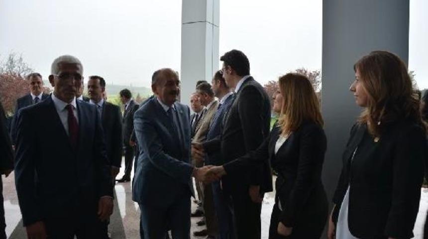 M&uuml;ezzinoğlu: Kim Yanlış Yapıyorsa Cezasını &Ccedil;ekecek