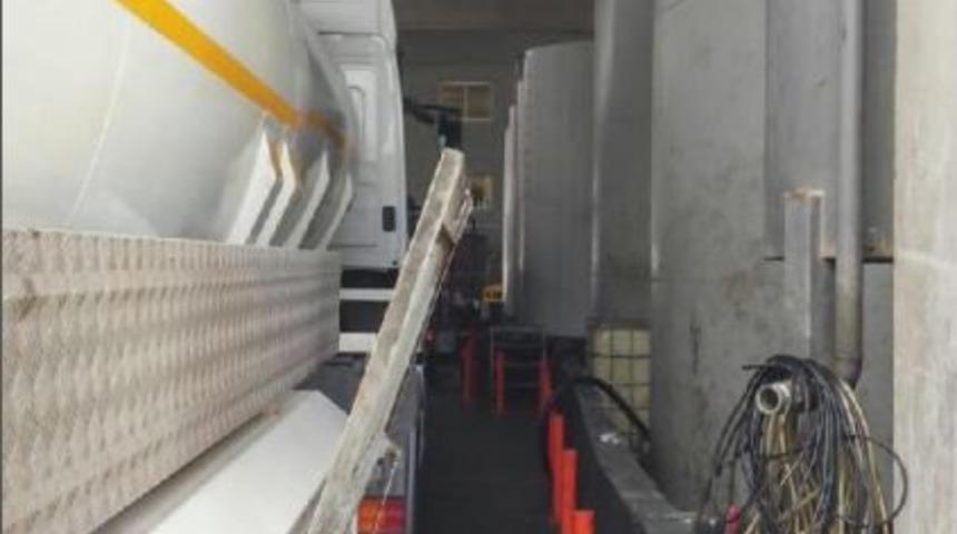 İzmir'de Ka&ccedil;ak Akaryakıt Operasyonu