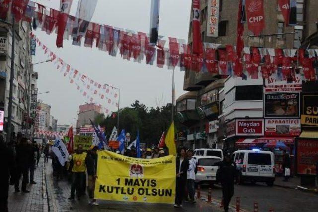 Nevşehir’De 1 Mayıs Yağmur Altında Kutlandı