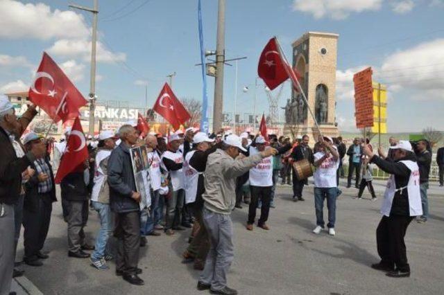 Eskişehir'deki 'taksim Meydanı'nda 1 Mayıs Kutlaması