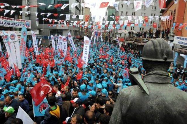 Türk-İş, 1 Mayıs'ı Zonguldak'ta Kutladı