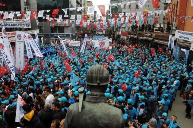 Türk-İş, 1 Mayıs'ı Zonguldak'ta Kutladı