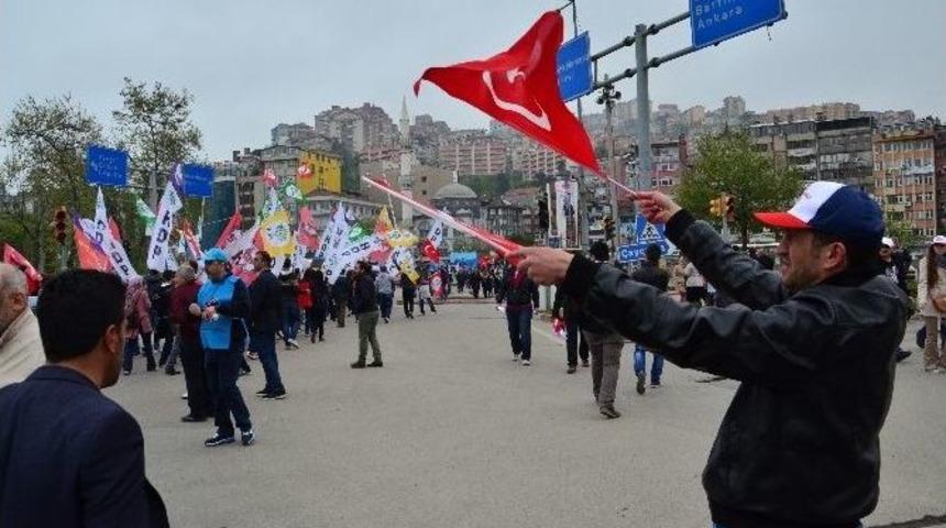 1 Mayıs&rsquo;ta Hdp&rsquo;lilerle &rsquo;bayrak&rsquo; Tartışması