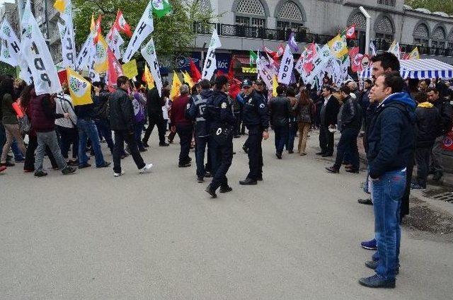 1 Mayıs’ta Hdp’lilerle ’bayrak’ Tartışması 1