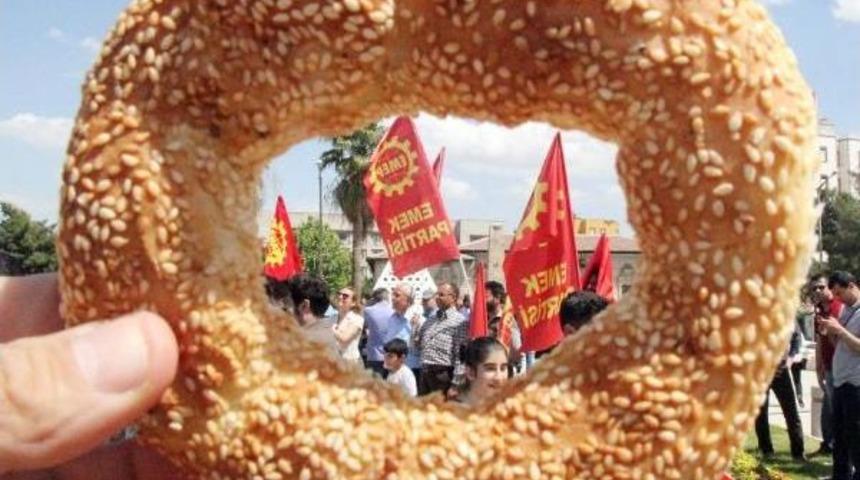 Şanlıurfa&rsquo;Da Davul-Zurnalı 1 Mayıs Kutlaması