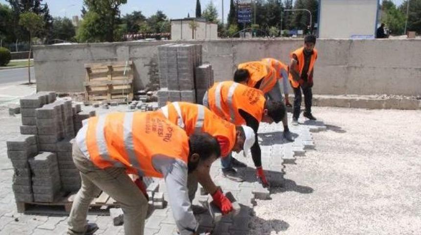 Şanlıurfa&rsquo;Da Taşeron Iş&ccedil;iler 1 Mayıs'ta Da &Ccedil;alıştı