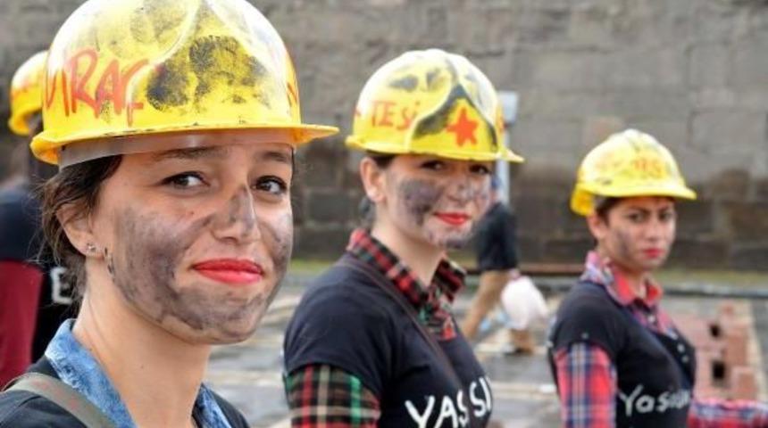 Kayseri&rsquo;De 1 Mayıs'a Renkli Kutlama