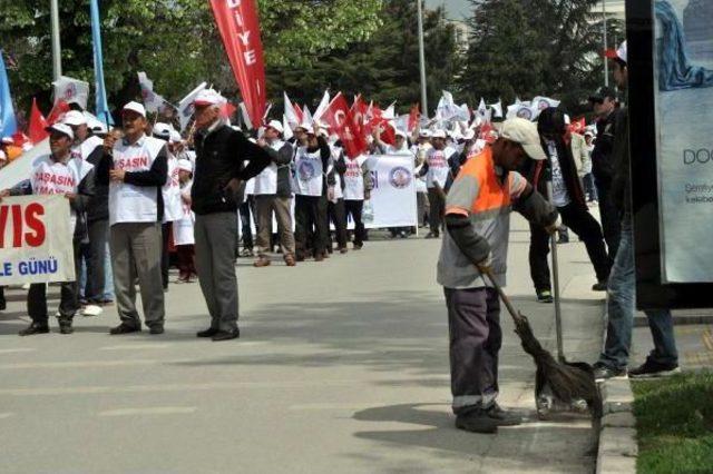 Düzce'de 1 Mayıs Kutlandı