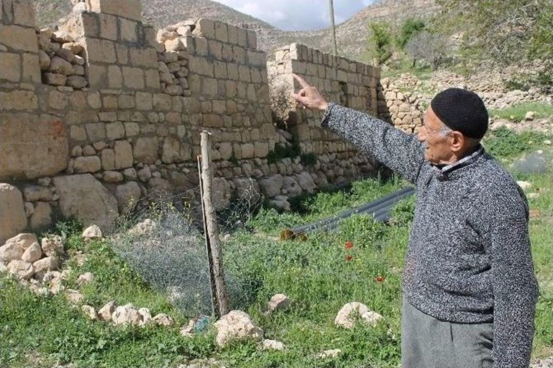 Tek Başına Yaşadığı K&ouml;ye Kilise İstiyor