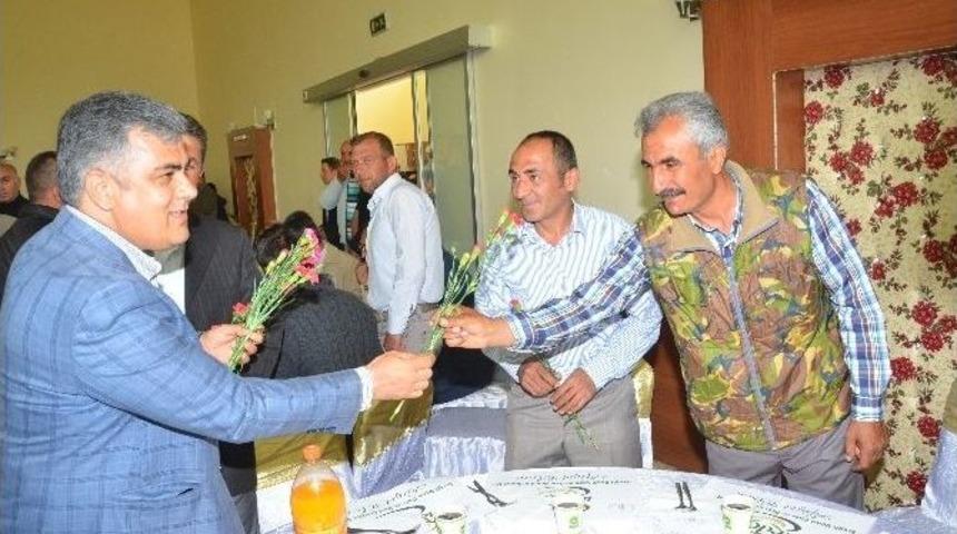 Başkan &Ouml;zg&uuml;ven, İş&ccedil;i Bayramında Belediye &Ccedil;alışanları İle Bir Araya Geldi