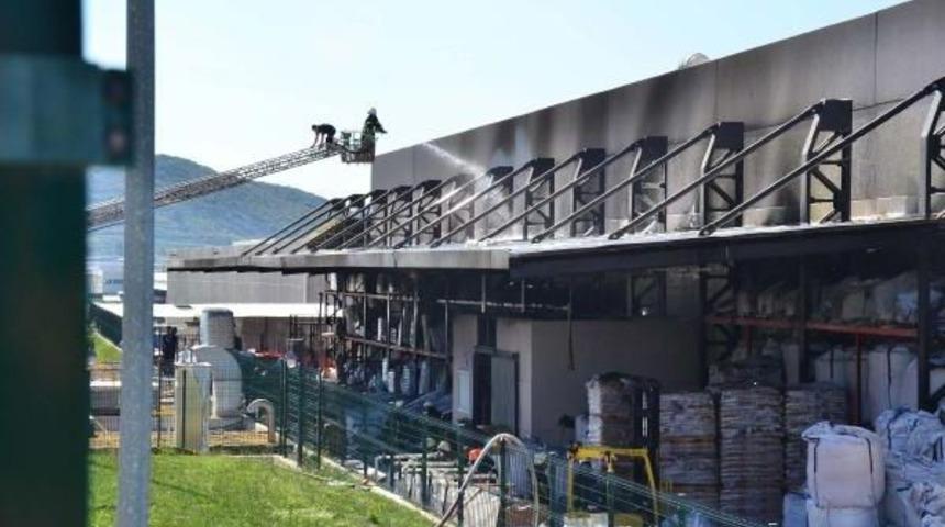 Manisa'da Korkutan Yangın