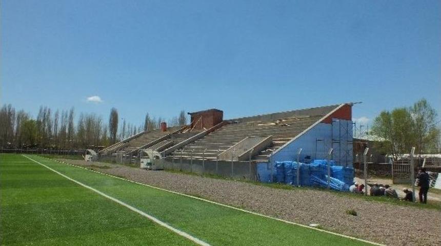 Malazgirt 1071 Stadı Şekilleniyor