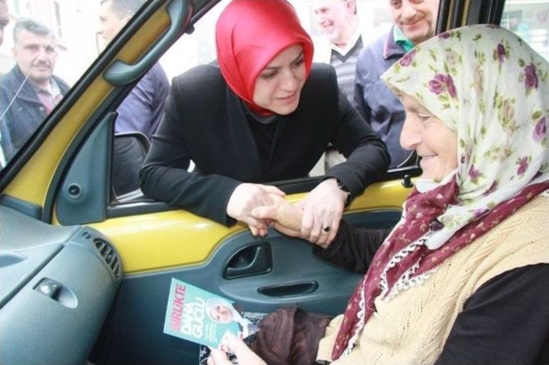 Ak Parti Trabzon Milletvekili Adayı K&ouml;seoğlu, Se&ccedil;im Gezilerini Dernekpazarı Ve &Ccedil;aykara&rsquo;da S&uuml;rd&uuml;rd&uuml;