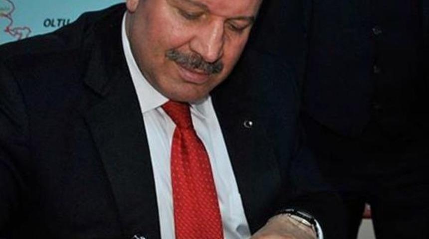 Atat&uuml;rk &Uuml;niversitesi Rekt&ouml;r Yardımcısı Prof.dr. Keleş: Sans&uuml;rc&uuml; Değilim