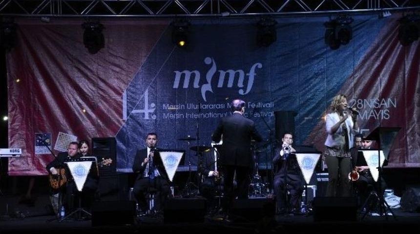 14. Mersin Uluslararası M&uuml;zik Festivali S&uuml;r&uuml;yor
