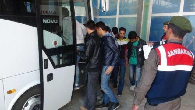 Tekirdağ&rsquo;Da 21 Ka&ccedil;ak Yakalandı 3