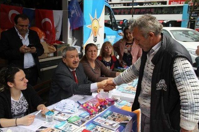 Ak Parti Adayı Prof. Ethem Tolga’ya Vatandaşlardan Yoğun İlgi