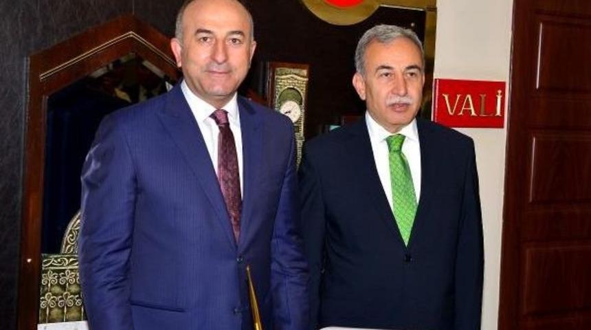 &Ccedil;avuşoğlu: Sloganla, Irk&ccedil;ılıkla Milliyet&ccedil;ilik Olmaz