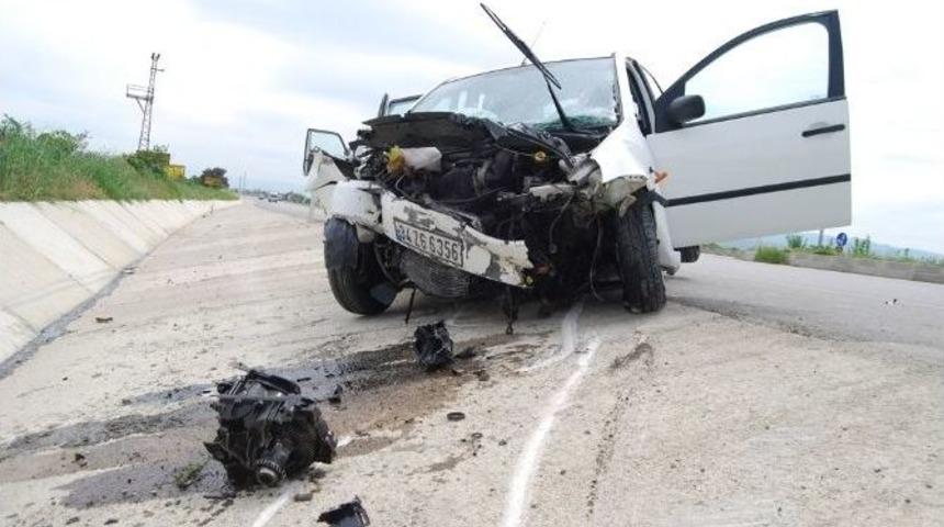 (&ouml;zel Haber) Direksiyon Başında Uyudu Kaza Yaptı