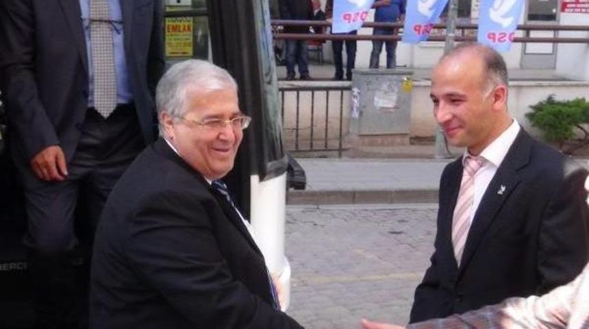 T&uuml;rker: İki Hakimin Tutuklanmasının T&uuml;rkiye&rsquo;Ye Maliyeti Y&uuml;ksek Olacak