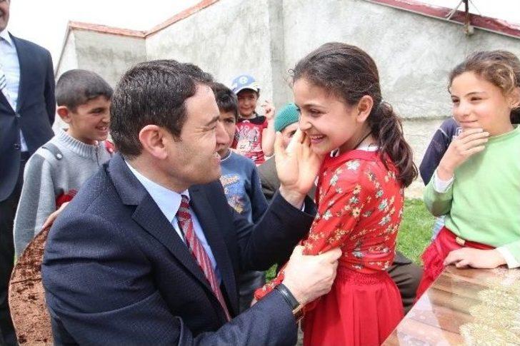 Vali Işın, Köy Ziyaretlerinde Bulundu G1